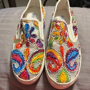 Mesh white multi color paisley embellishments